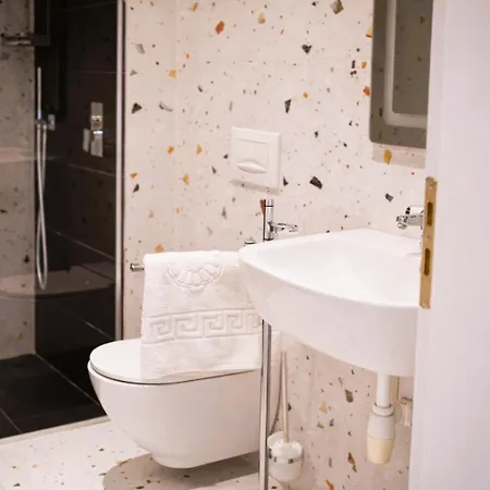 Dolanit Village Hotel 4*