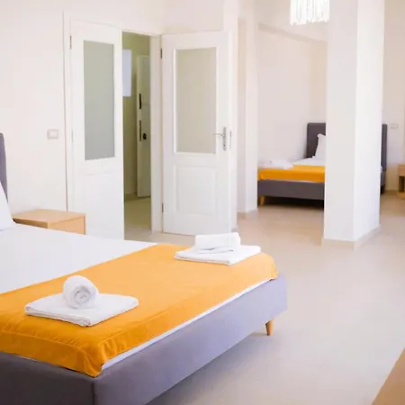 Hotel Dolanit Village