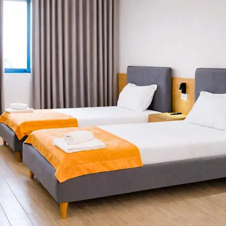Hotel Dolanit Village Golem (Tirana)
