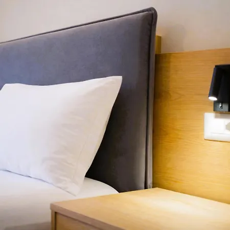 Dolanit Village Hotel Golem (Tirana)